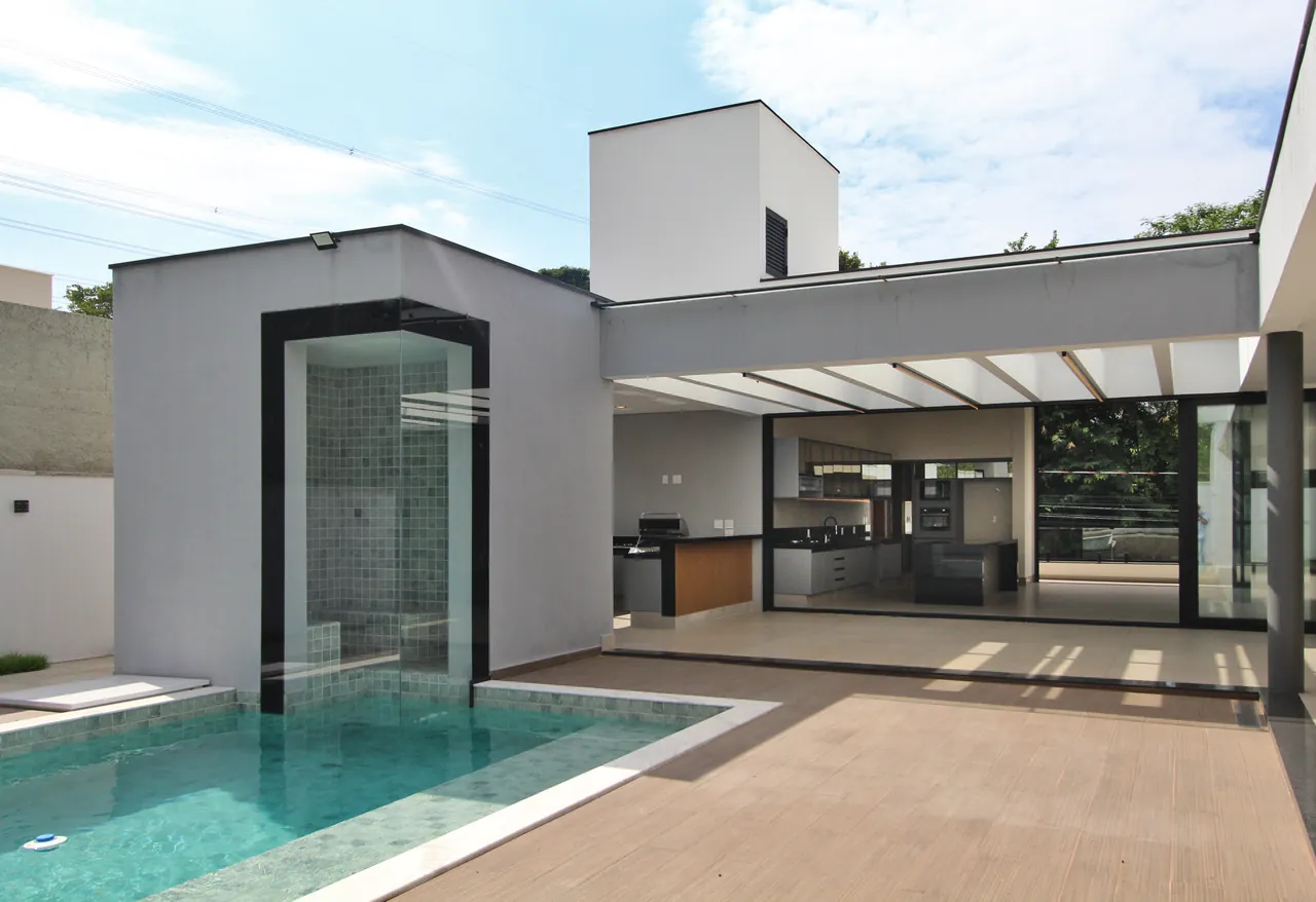 Casa térrea novíssima de alto padrão à venda no condomínio Alphaville Campinas