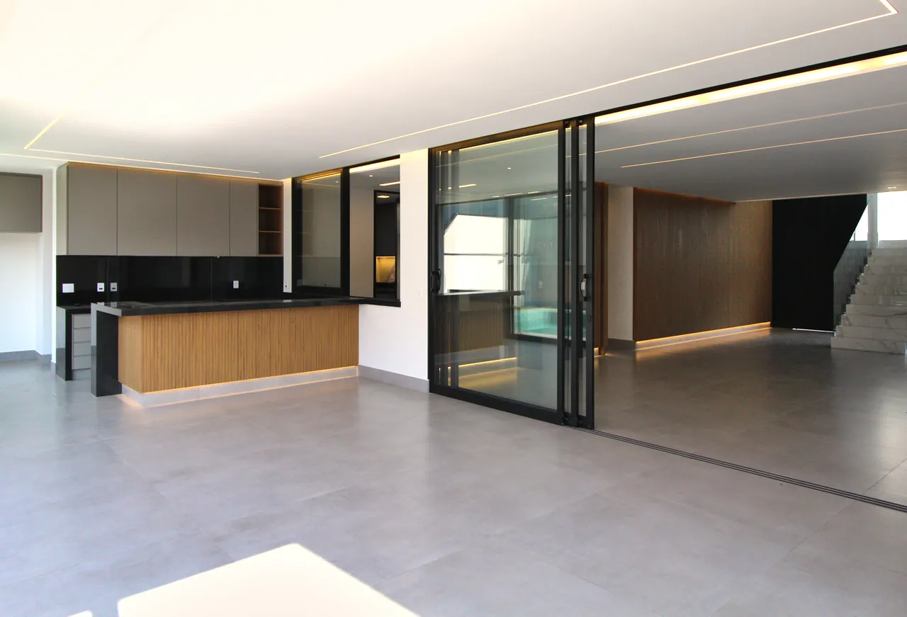 Casa moderna pronta para morar no Alphaville Dom Pedro 2 - Campinas