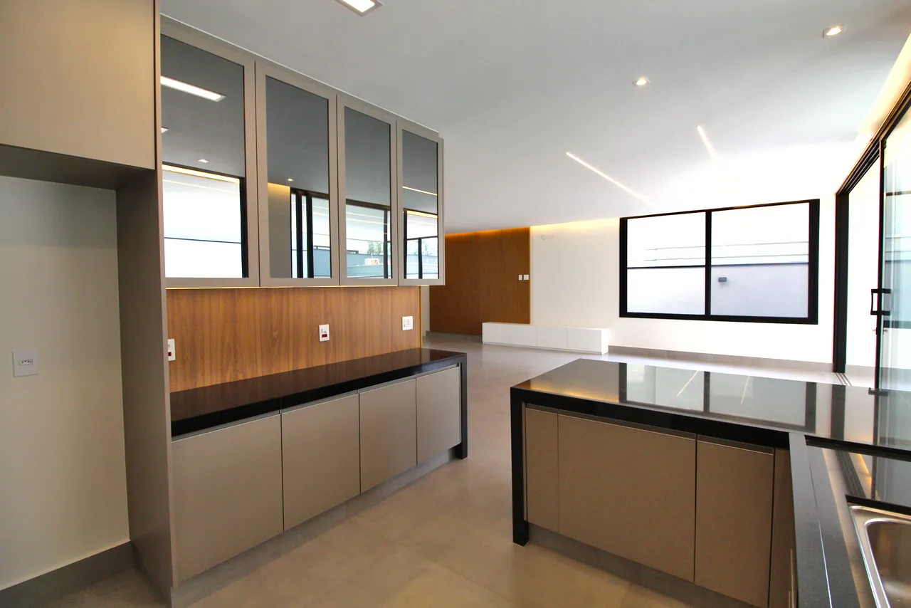 Casa moderna pronta para morar no Alphaville Dom Pedro 2 - Campinas