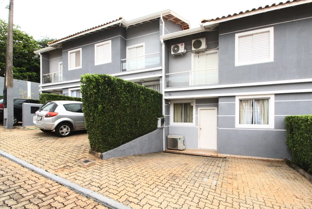 Casa de 3 quartos em condomínio no bairro Mansões Santo Antônio em Campinas