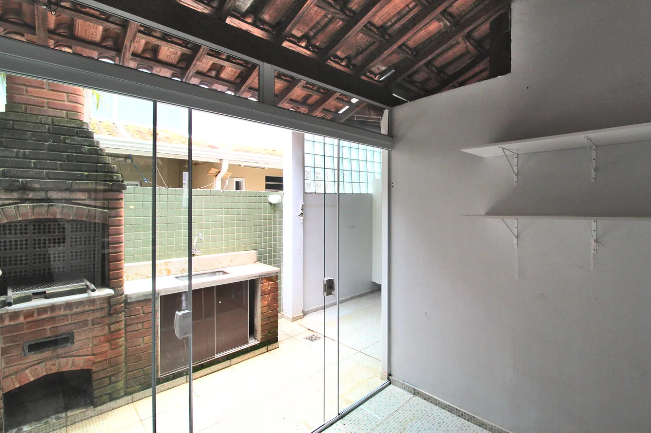 Casa de 3 quartos em condomínio no bairro Mansões Santo Antônio em Campinas