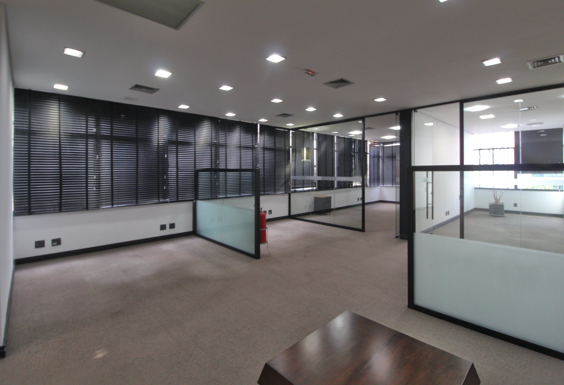 Destaque do Prédio Comercial, Av. Francisco Pereira de Castro, 1073, Jundiaí, SP